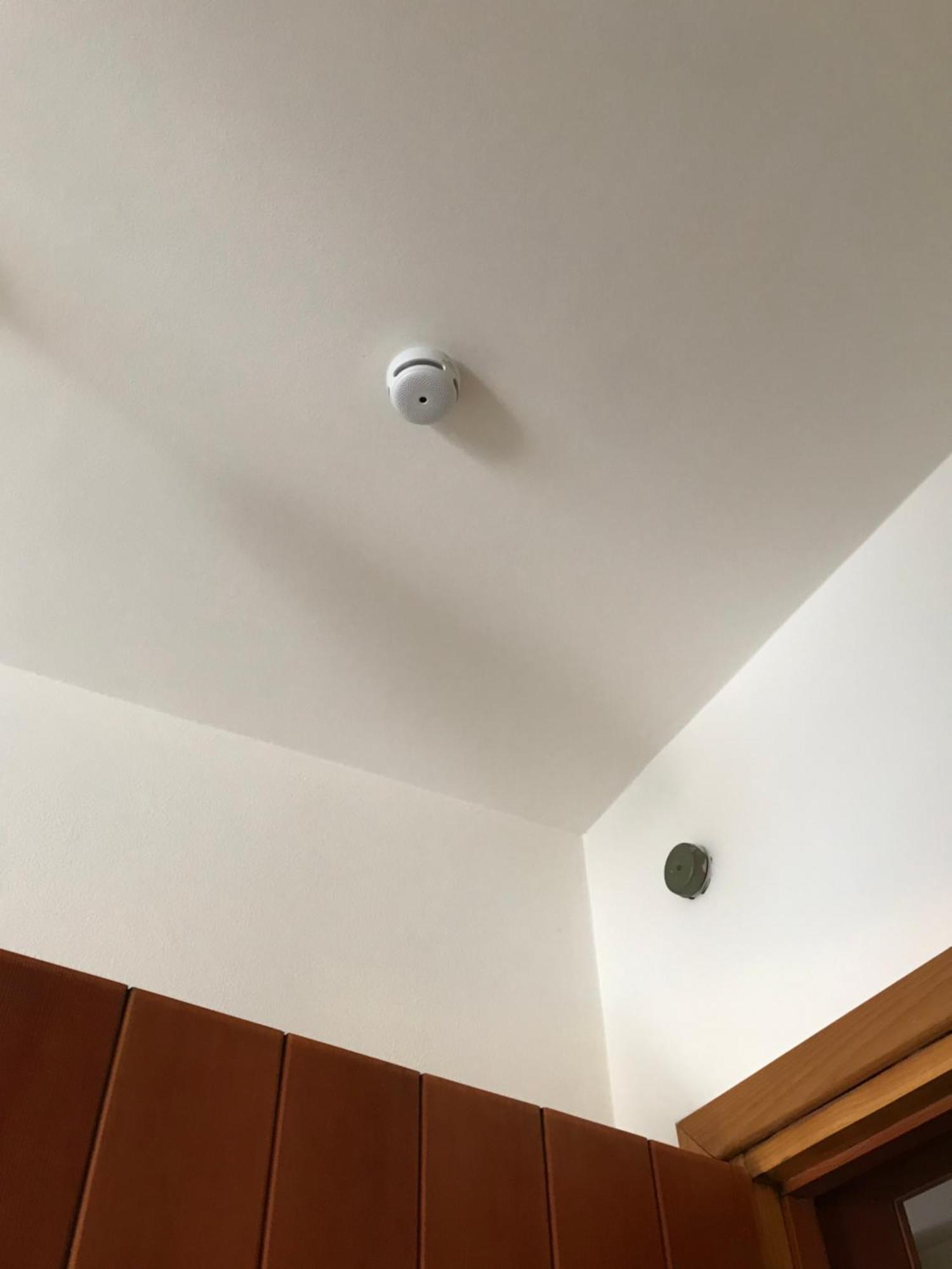 Monolocale A Torre Pellice Apartment Bagian luar foto